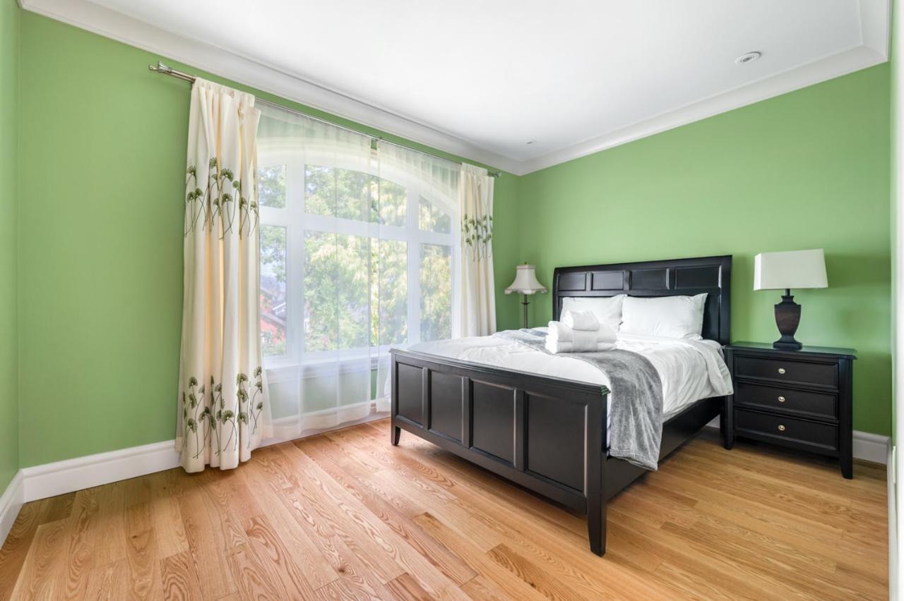 Vancouver Haven: Luxurious Private Bedroom Near Attractions Exterior foto
